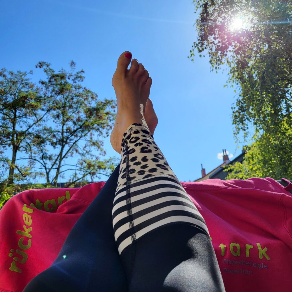 Nun nochmal die Beine hochlegen – und dann wird es wild! 🦓🐆🎉